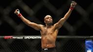 Anderson Silva kept the title around his waist for more than 2000 days